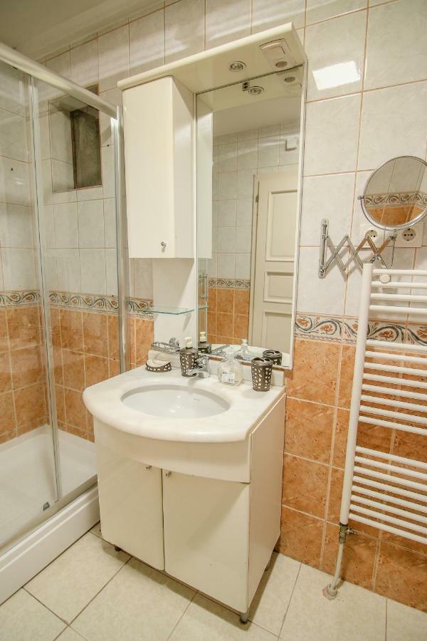 Tomas Apartments Скопье Экстерьер фото